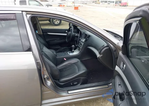 2009 Infiniti G37 Journey z USA, uszkodzony, nr VIN JNKCV61E79M010461